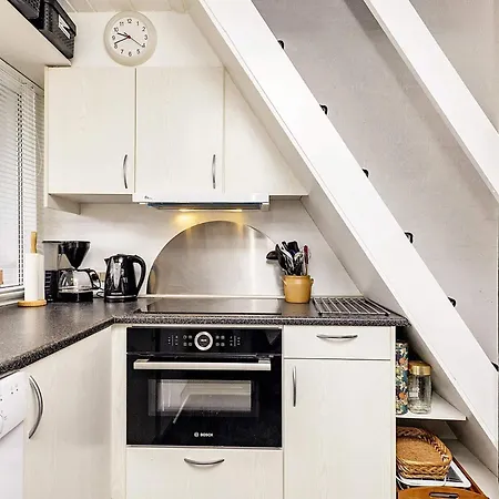 4 Star In Vaeggerlose Feriehus
