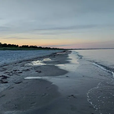 6 Person In Vaeggerlose-by Traum *